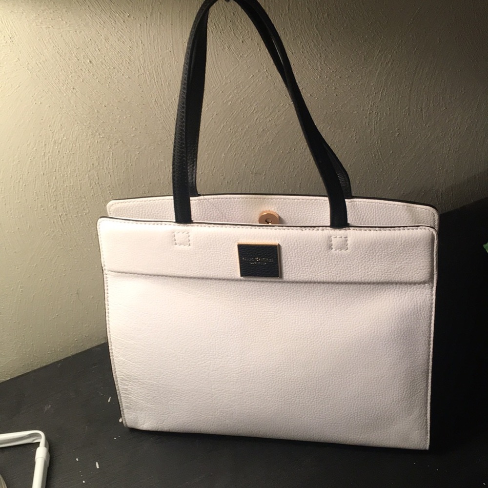 Black and white Isaac Mizrahi purse